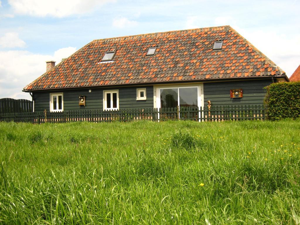 Charming Holiday Home In Zele Near The Forest Exterior photo