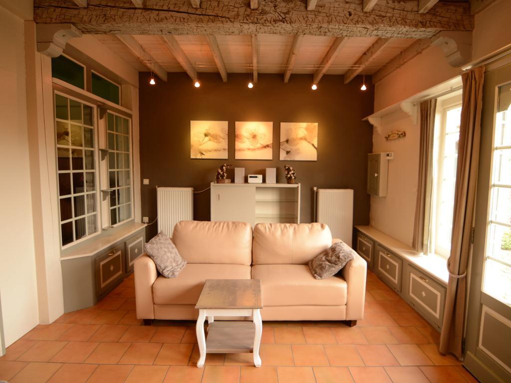 Charming Holiday Home In Zele Near The Forest Exterior photo