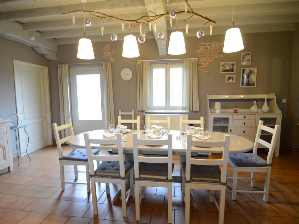 Charming Holiday Home In Zele Near The Forest Exterior photo